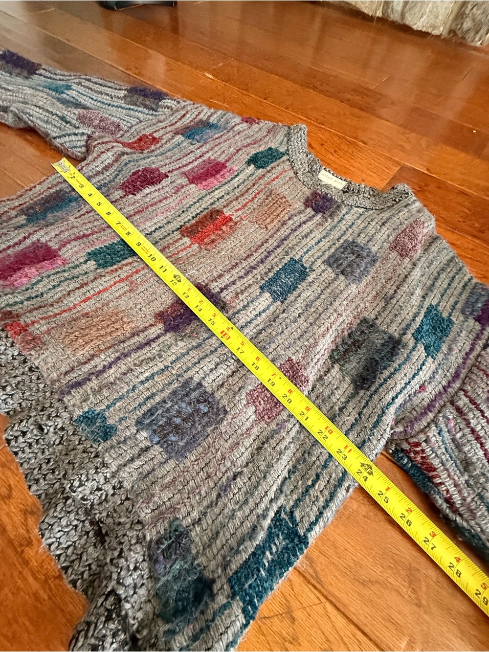 Cozy Vintage Patterned Boxy Knit Sweater see description for sizing. - Picture 6 of 11